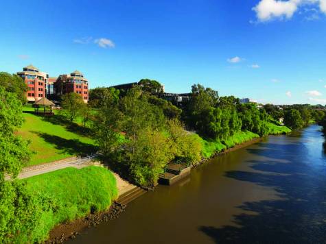 Exterior & River
- Amora Hotel Riverwalk