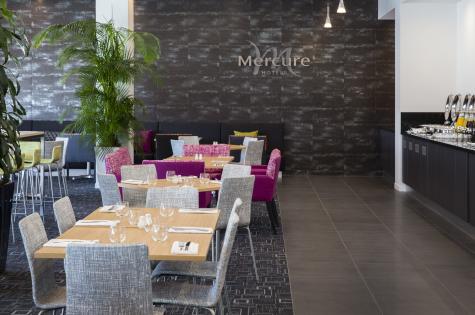 Mach One Restaurant & Bar
 - Mercure Newcastle Airport