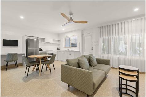 1 Bedroom Suite
- Moonlight Bay Suites