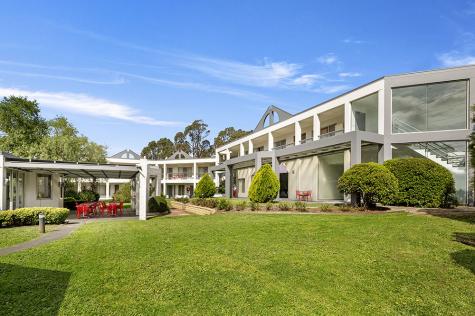 Courtyard Garden
 - Doncaster Apartments by Nightcap Plus