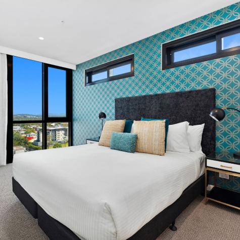 One Bedroom Skyline Water View
- TRYP by Wyndham Southport Gold Coast