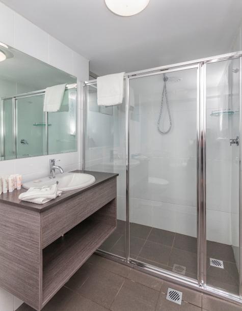Standard Room
 - Leura Gardens Resort