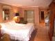  Accommodation, Hotels and Apartments - Champagne Spa Suite